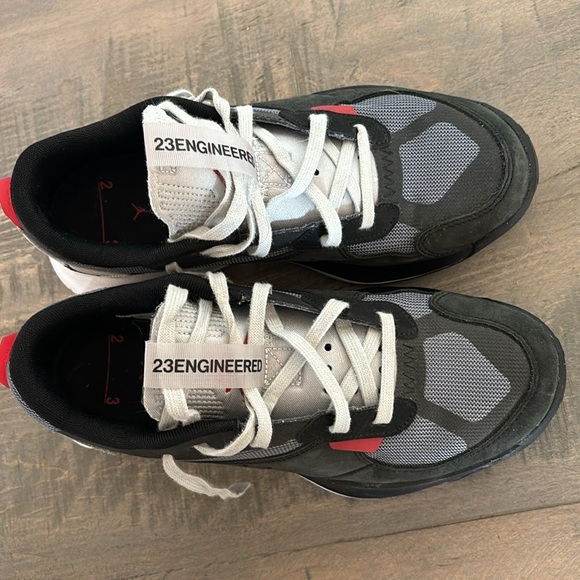 Air Jordan 23 Engineered Mens 8 Red Black - Picture 2 of 6